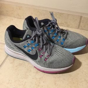 Nike Zoom Structure 19 women’s size 7